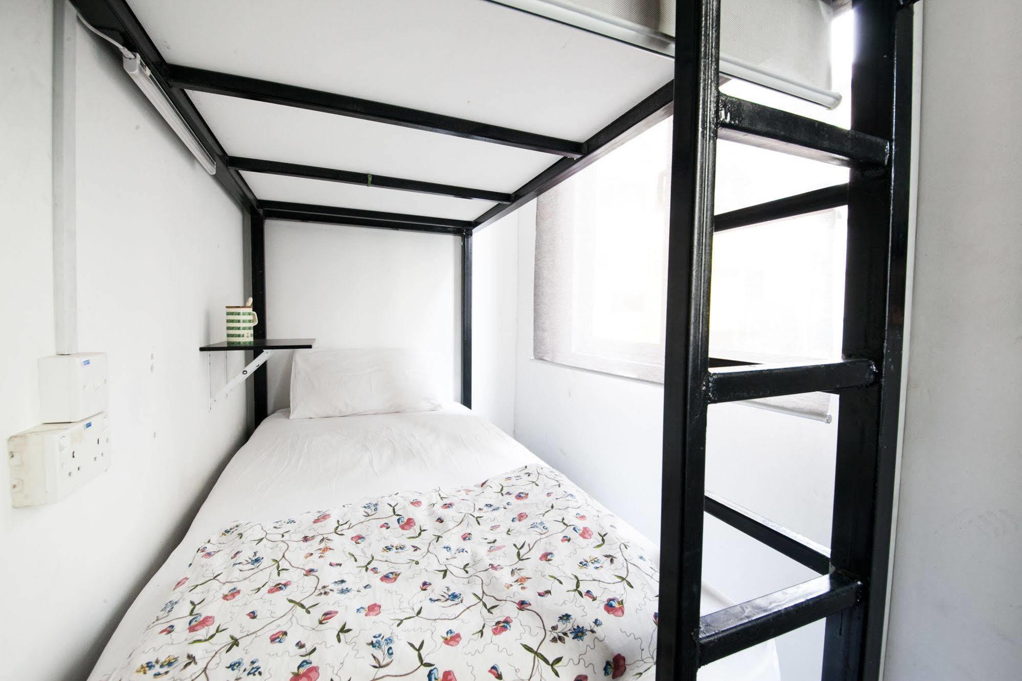 Plush Pods Hostel Szingapúr Kültér fotó