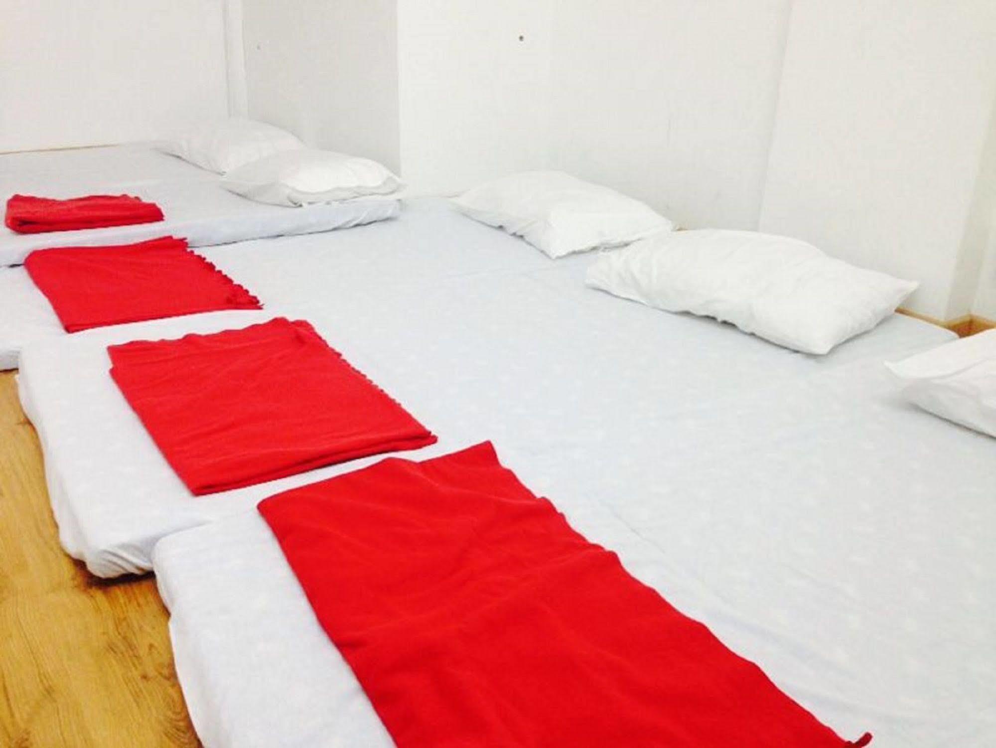 Plush Pods Hostel Szingapúr Kültér fotó